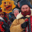 Традиции живы: мытищинцы прошли по улицам микрорайона с колядками - Regions.Ru